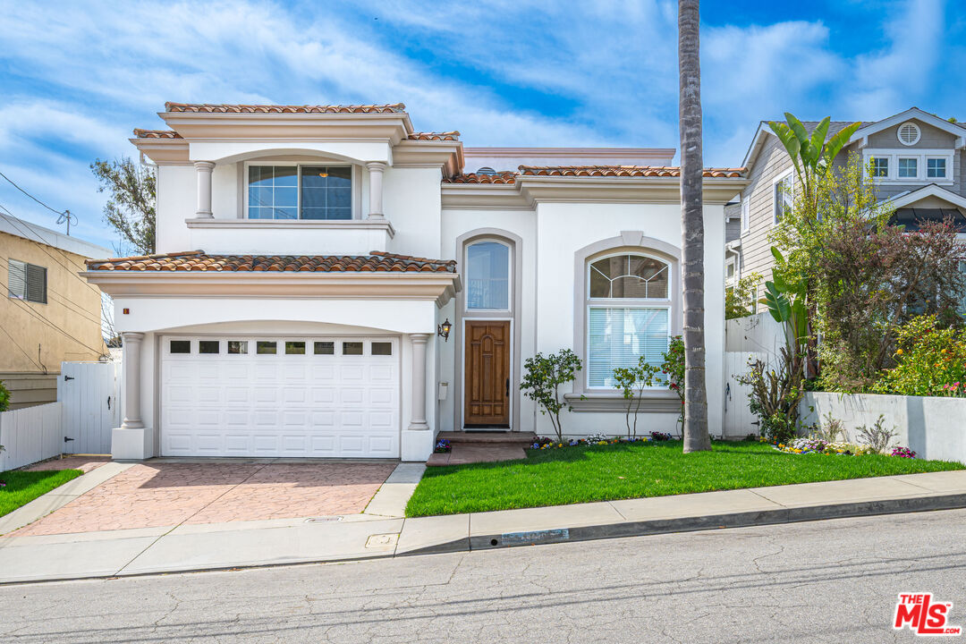 Single Family Residence, 1756 Ruhland ave, Manhattan Beach, CA 90266 - 1