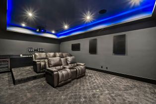 Single Family Residence, 18762 Wells dr, Tarzana, CA 91356 - 39