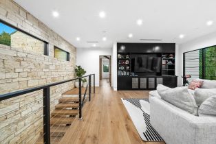 Single Family Residence, 18762 Wells dr, Tarzana, CA 91356 - 24