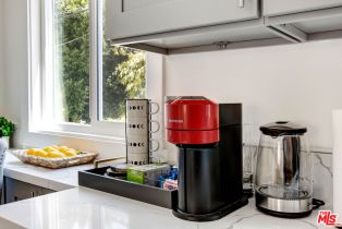 Apartment, 238 Almont dr, Beverly Hills, CA 90211 - 12