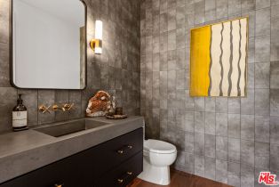 Single Family Residence, 3901 Longridge ave, Sherman Oaks, CA 91423 - 13