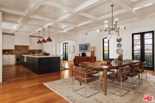 Single Family Residence, 3901 Longridge ave, Sherman Oaks, CA 91423 - 8