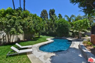 Single Family Residence, 19061 Wells dr, Tarzana, CA 91356 - 55