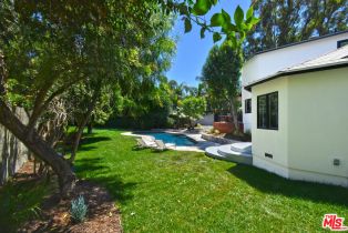 Single Family Residence, 19061 Wells dr, Tarzana, CA 91356 - 54