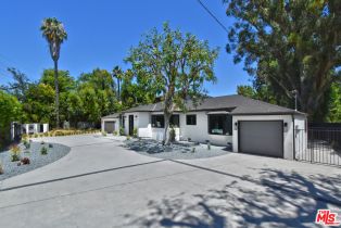 Single Family Residence, 19061 Wells dr, Tarzana, CA 91356 - 4