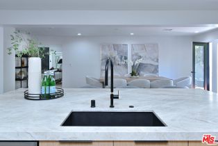 Single Family Residence, 19061 Wells dr, Tarzana, CA 91356 - 30