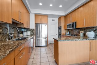 Condominium, 10116 Empyrean way, Westwood, CA 90067 - 4