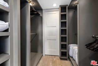 Single Family Residence, 305 Grand Canal, Newport Beach, CA 92662 - 24