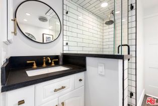 Single Family Residence, 305 Grand Canal, Newport Beach, CA 92662 - 28