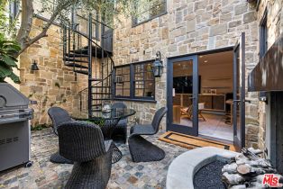 Single Family Residence, 305 Grand Canal, Newport Beach, CA 92662 - 17