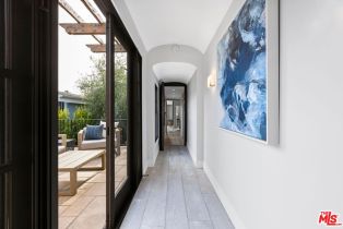 Single Family Residence, 305 Grand Canal, Newport Beach, CA 92662 - 16