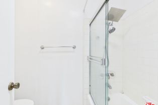 , 5454 Zelzah ave, Encino, CA 91316 - 9