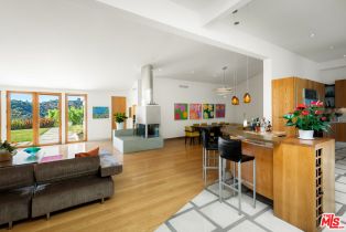 Single Family Residence, 817 ENCHANTED way, Pacific Palisades, CA 90272 - 12