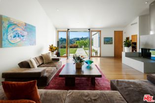 Single Family Residence, 817 ENCHANTED way, Pacific Palisades, CA 90272 - 4