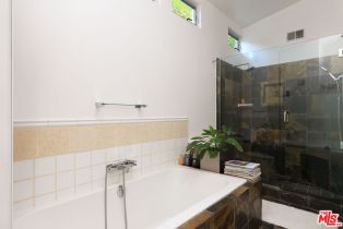 Single Family Residence, 14622 Valley Vista blvd, Sherman Oaks, CA 91403 - 30