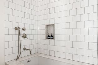 Condominium, 8420 Sunset blvd, West Hollywood , CA 90069 - 15