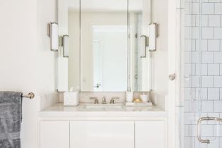 Condominium, 8420 Sunset blvd, West Hollywood , CA 90069 - 11