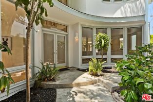 Single Family Residence, 1307 Ozone ave, Santa Monica, CA 90405 - 4