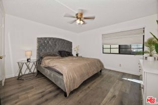 Condominium, 5310 Circle dr, Sherman Oaks, CA 91401 - 5