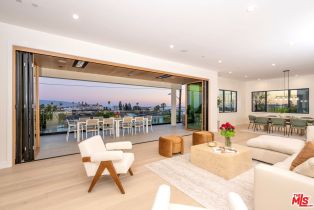 Single Family Residence, 461 Chabela dr, Manhattan Beach, CA 90266 - 4