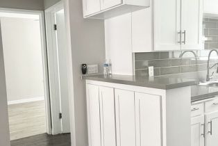 , 1037 Lincoln blvd, Santa Monica, CA 90403 - 9