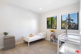 , 19210 Sylvan st, Tarzana, CA 91335 - 45