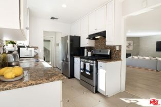 , 19210 Sylvan st, Tarzana, CA 91335 - 27