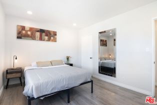 , 19210 Sylvan st, Tarzana, CA 91335 - 35