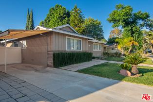 , 19210 Sylvan st, Tarzana, CA 91335 - 4