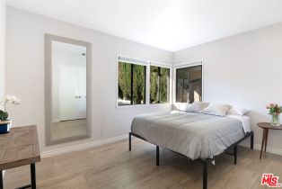 , 19210 Sylvan st, Tarzana, CA 91335 - 39