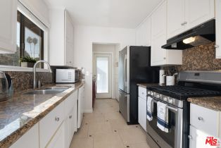 , 19210 Sylvan st, Tarzana, CA 91335 - 28