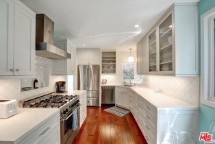 Single Family Residence, 2201 Navy st, Santa Monica, CA 90405 - 10