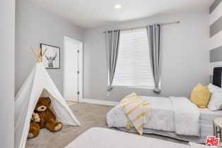 Condominium, 11851 Laurelwood dr, Studio City, CA 91604 - 21