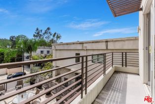 Condominium, 11851 Laurelwood dr, Studio City, CA 91604 - 18