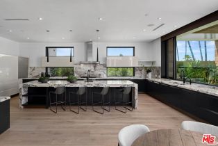 Single Family Residence, 455 Castle pl, Beverly Hills, CA 90210 - 16