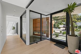 Single Family Residence, 455 Castle pl, Beverly Hills, CA 90210 - 3