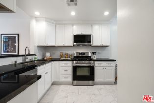 Condominium, 1427 18th st, Santa Monica, CA 90404 - 13