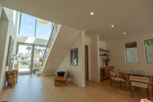 Single Family Residence, 2307 Louella ave, Venice, CA 90291 - 3