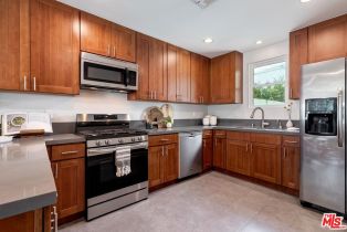 Single Family Residence, 11201 Segrell way, Culver City, CA 90230 - 17