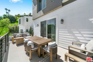 , 4969 Llano dr, Woodland Hills, CA 91364 - 5