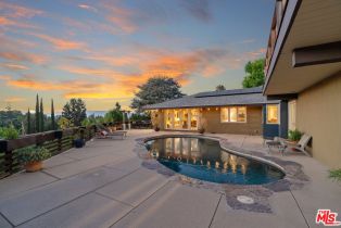 Single Family Residence, 4736 Corbin ave, Tarzana, CA 91356 - 2