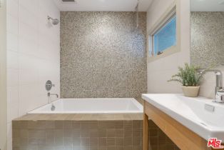 Single Family Residence, 4736 Corbin ave, Tarzana, CA 91356 - 40