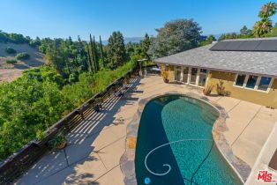 Single Family Residence, 4736 Corbin ave, Tarzana, CA 91356 - 32