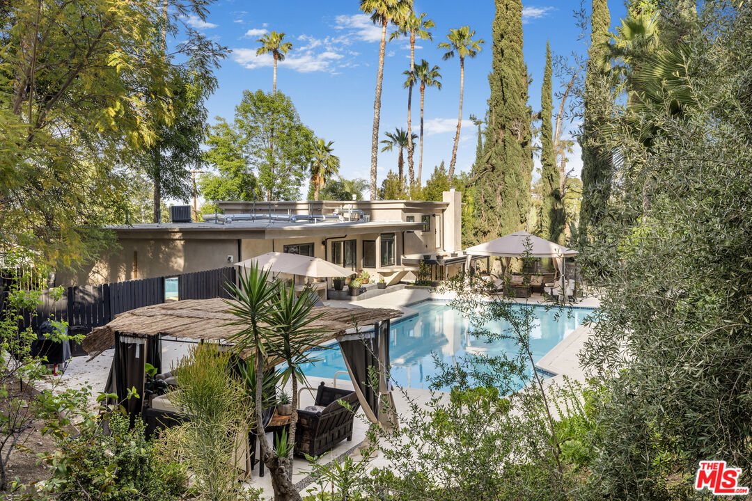 Single Family Residence, 20322 Del Campo pl, Woodland Hills, CA 91364 - 1