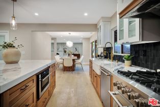 Single Family Residence, 22824 Margarita dr, Woodland Hills, CA 91364 - 19