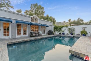 Single Family Residence, 3564 Summerfield dr, Sherman Oaks, CA 91423 - 38