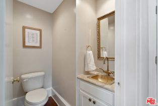 Single Family Residence, 3564 Summerfield dr, Sherman Oaks, CA 91423 - 35