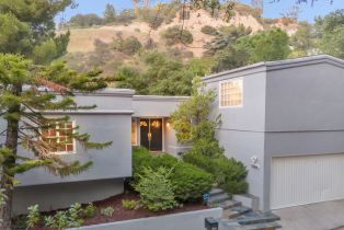 Single Family Residence, 3564 Summerfield dr, Sherman Oaks, CA 91423 - 44