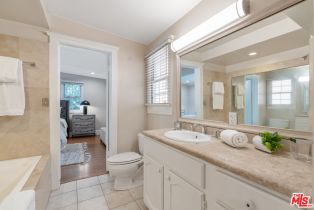 Single Family Residence, 3564 Summerfield dr, Sherman Oaks, CA 91423 - 28