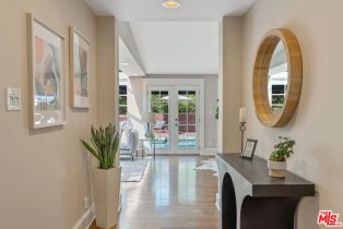 Single Family Residence, 3564 Summerfield dr, Sherman Oaks, CA 91423 - 3